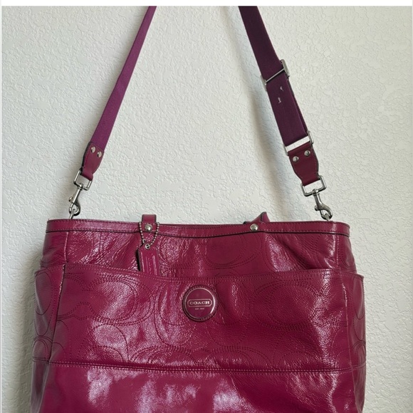 COACH Messenger Shoulder
Tote Book Purse Diaper Designer
Statement Bag GORG - Picture 1 of 12